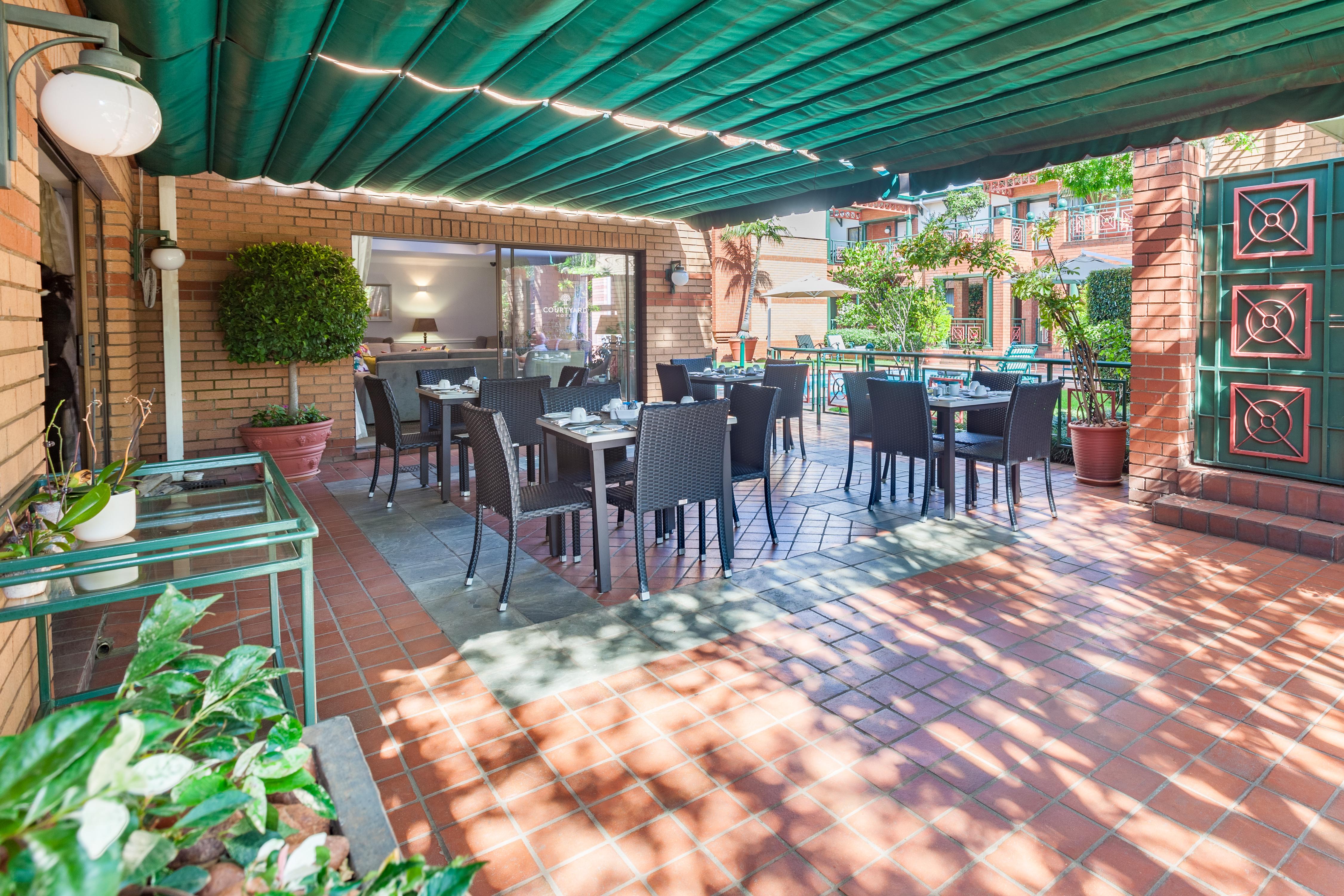 Courtyard Hotel Rosebank Johannesburg Exteriér fotografie