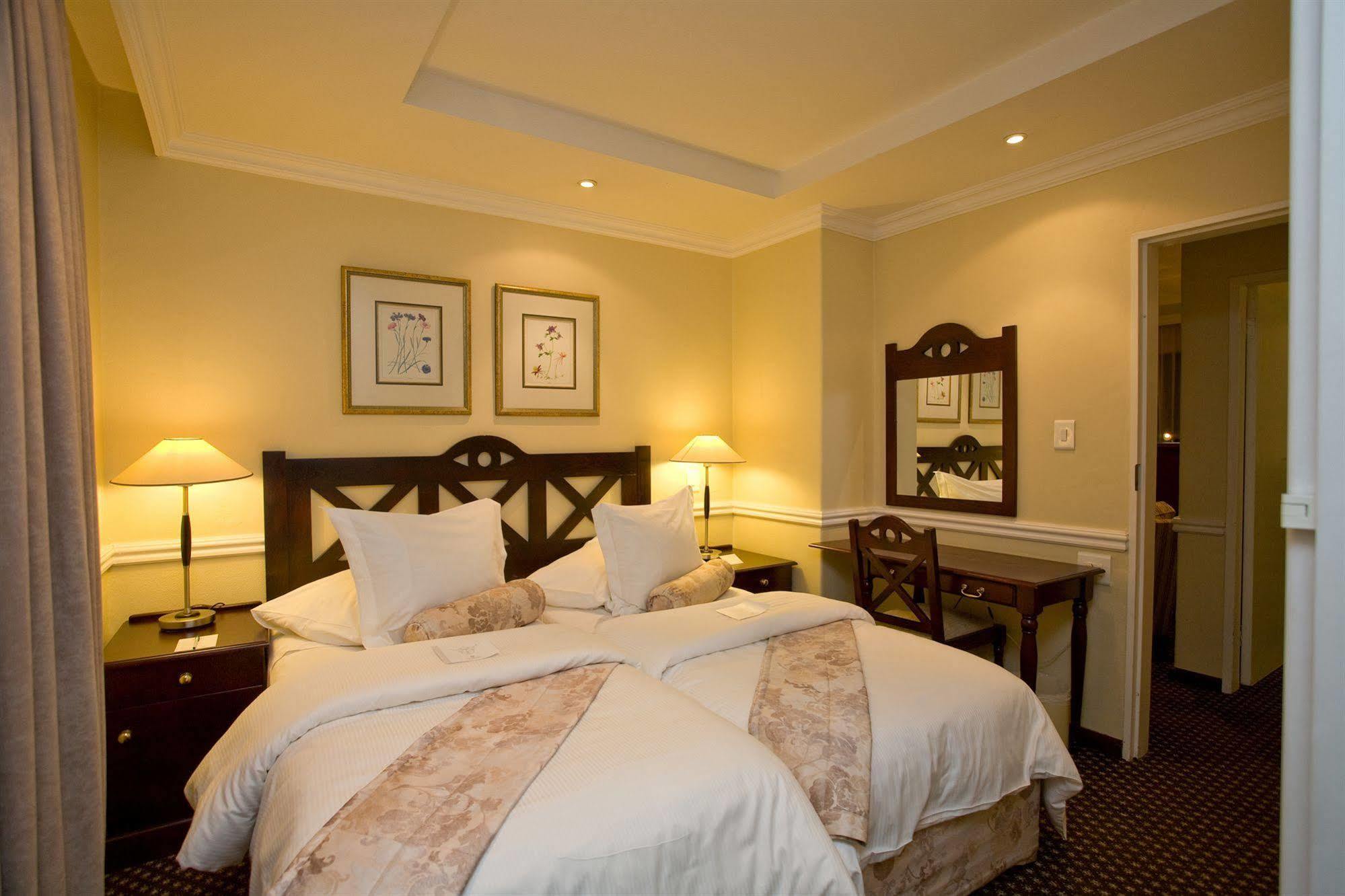 Courtyard Hotel Rosebank Johannesburg Exteriér fotografie